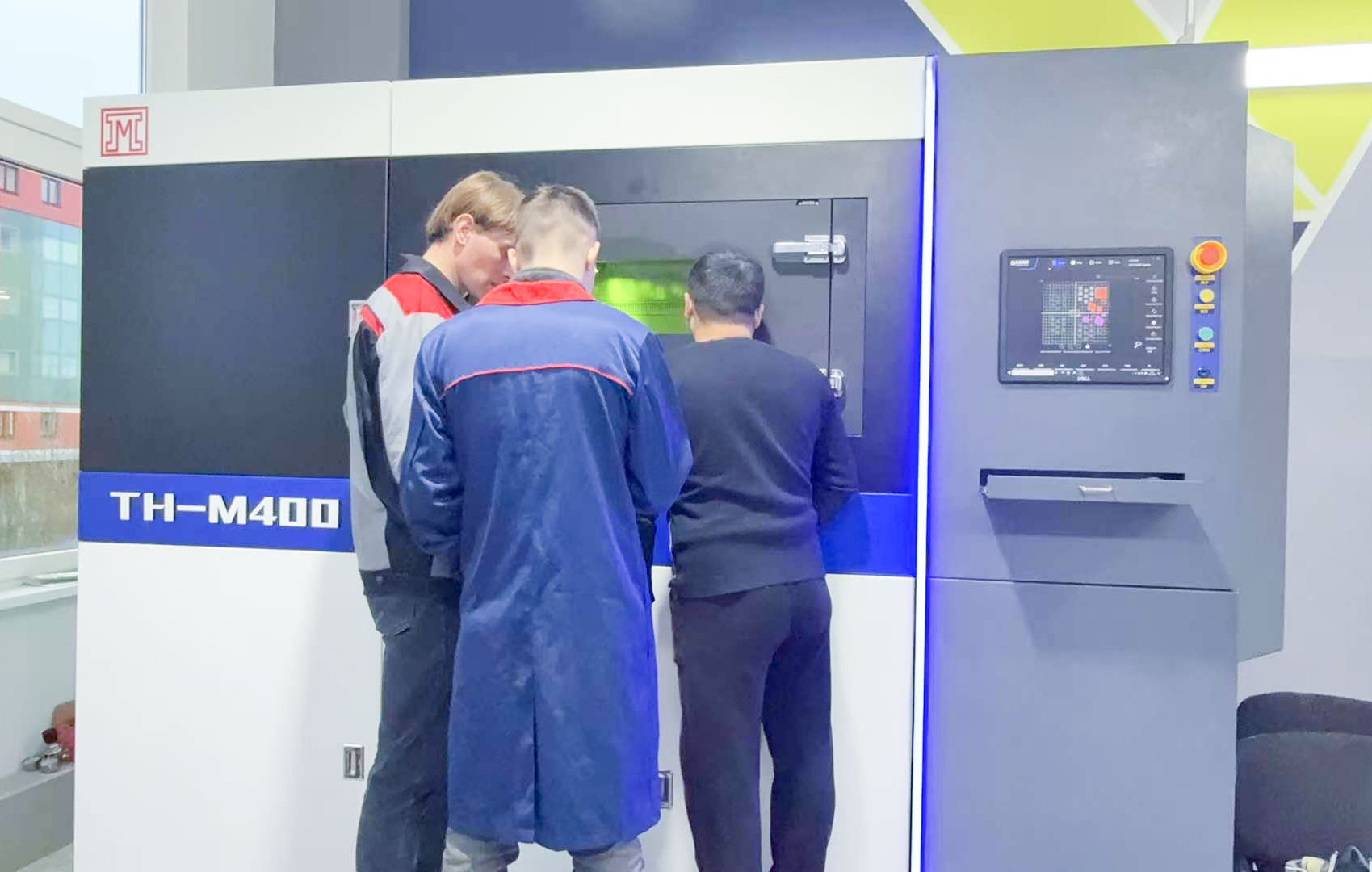 东欧某国国家科学院